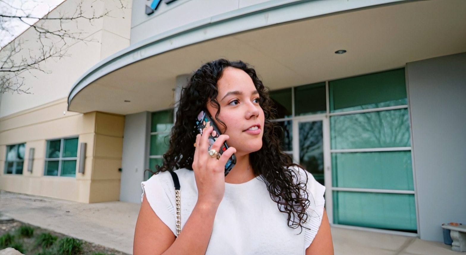 The Benefits of Virtual Phone Numbers for Business Communication